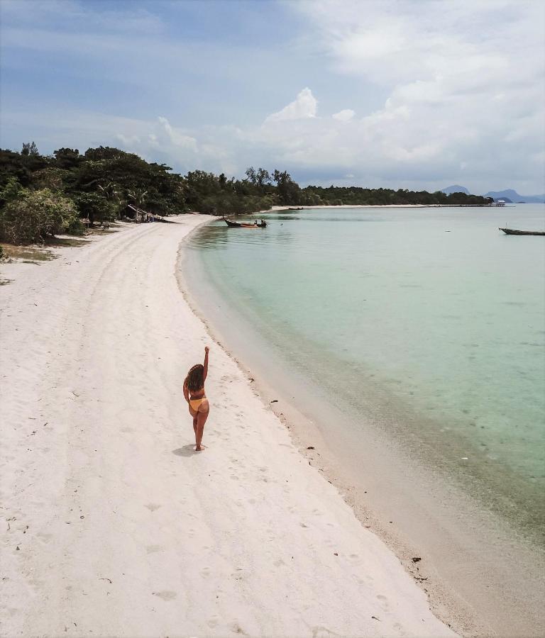 فيلا Sukkho Samui Estates شاطئ تشاوينغ المظهر الخارجي الصورة